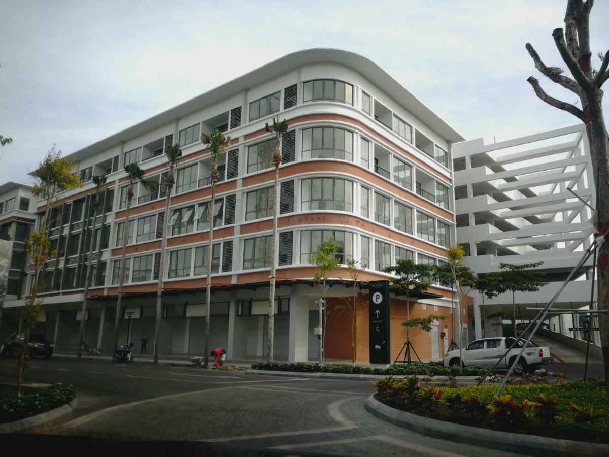 Homezstay Soho Timesquare Miri Exteriör bild